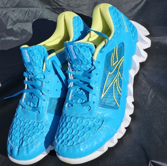 Reebok Men s Zigtech Shark Pursuit360 RARE Running Shoe Size 11 Pre Owned - Picture 1 of 9